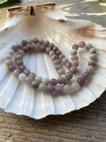 Natural lilac jade beads