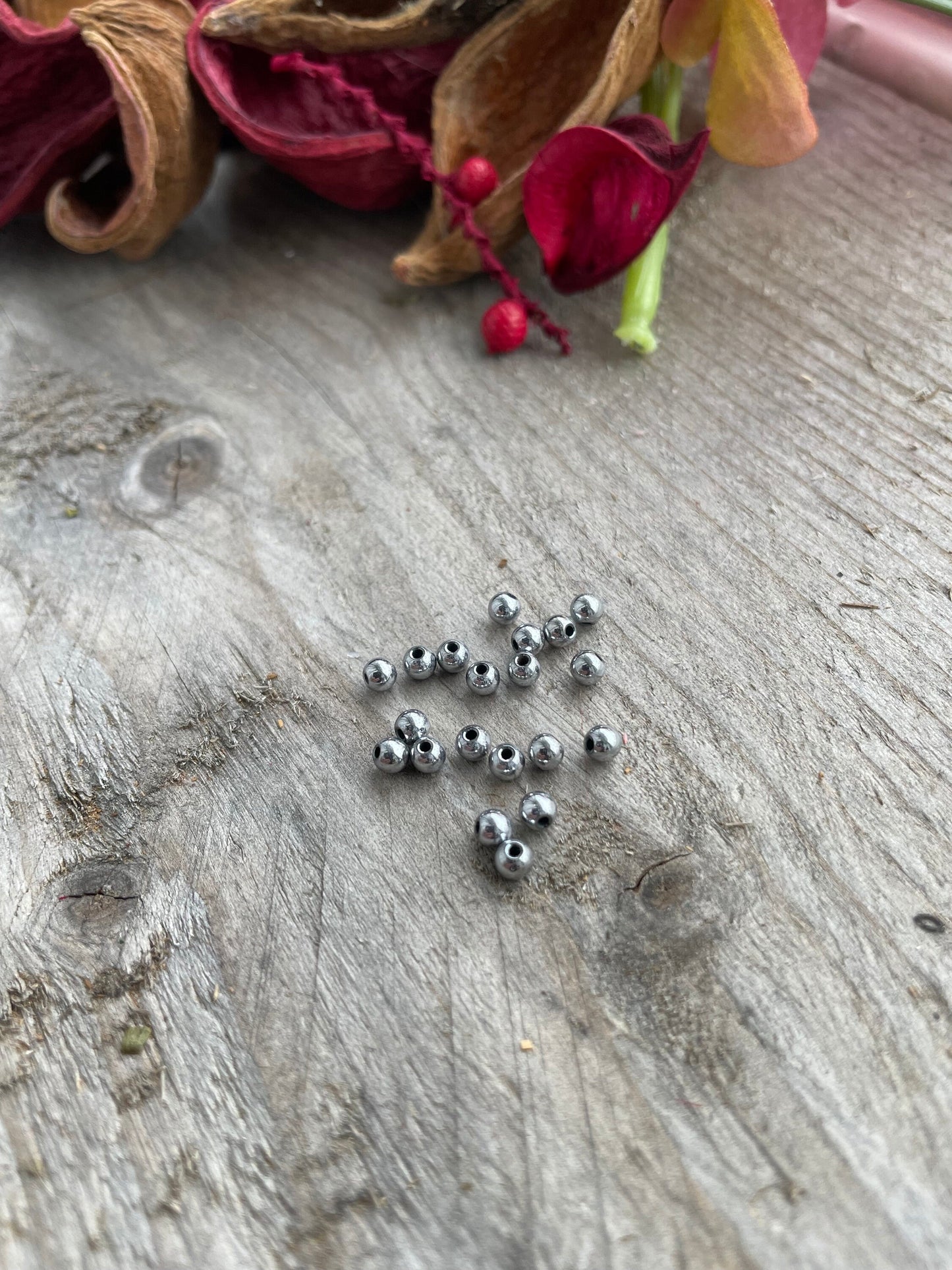 Natural Silver Hematite 4mm