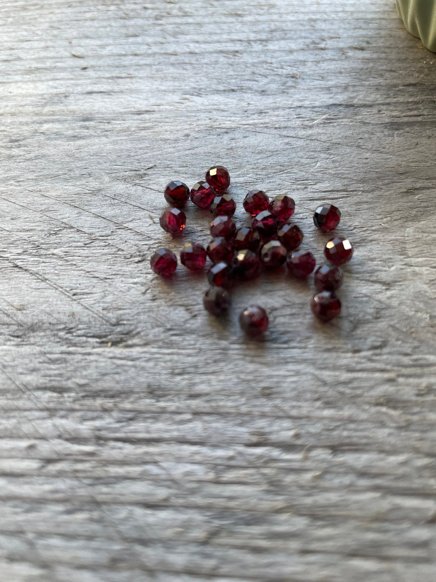 Natural Garnet Beads faceted round 3.5 mm,hole 0.5mm