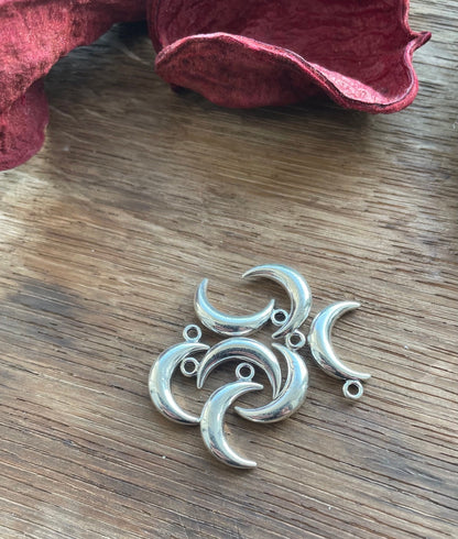 Antique silver Moon Charms 18 x 10mm