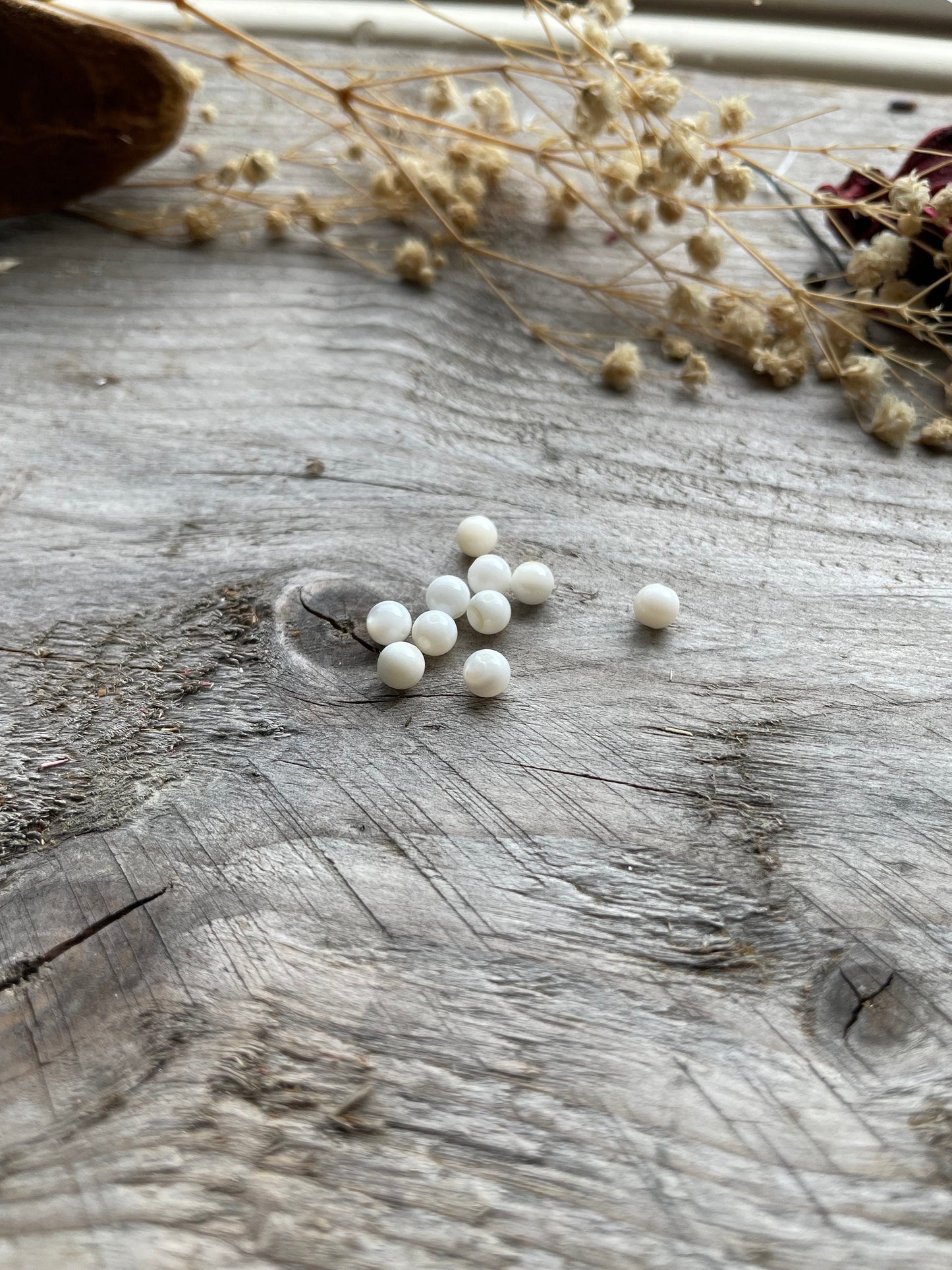 White shell beads 4mm