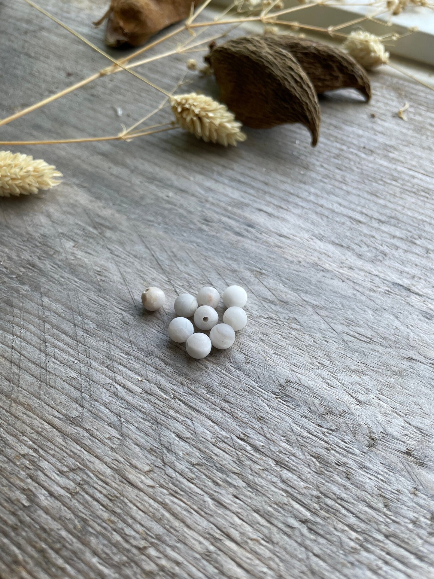 Natural frosted agate White 6mm beads