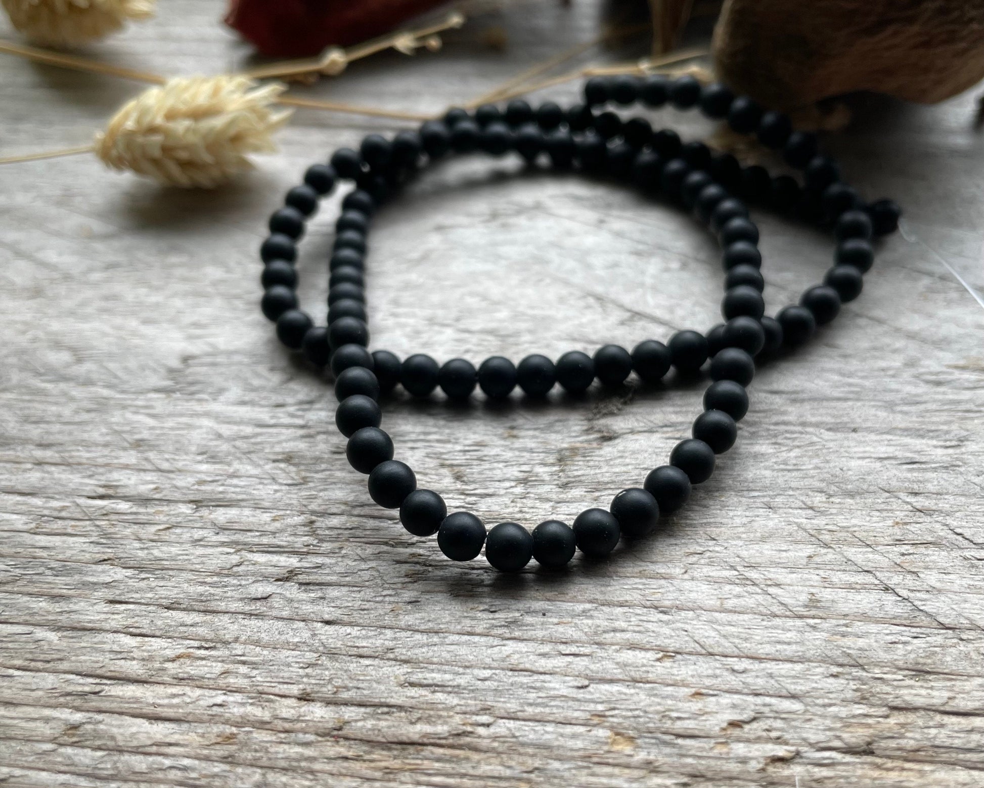 Black agate 4mm round beads