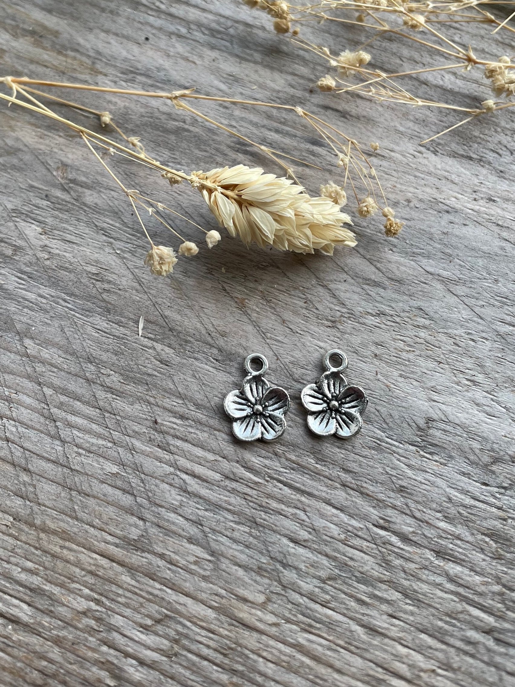 Antique Silver Color 11x15mm Flower Charms