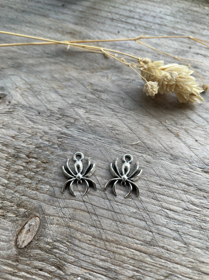 Spider charm 17 x 14 mm Antique silver