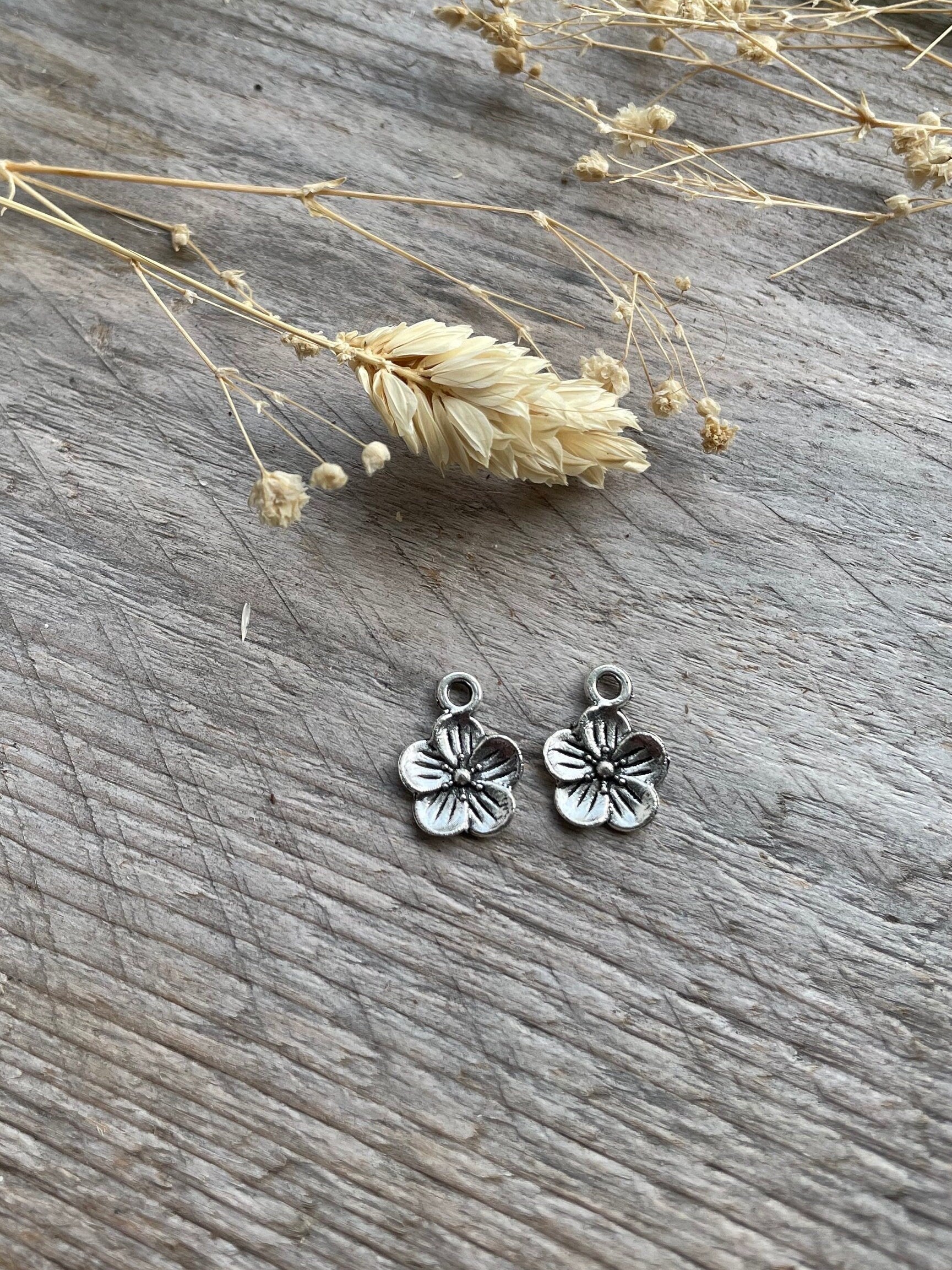 Antique Silver Color 11x15mm Flower Charms