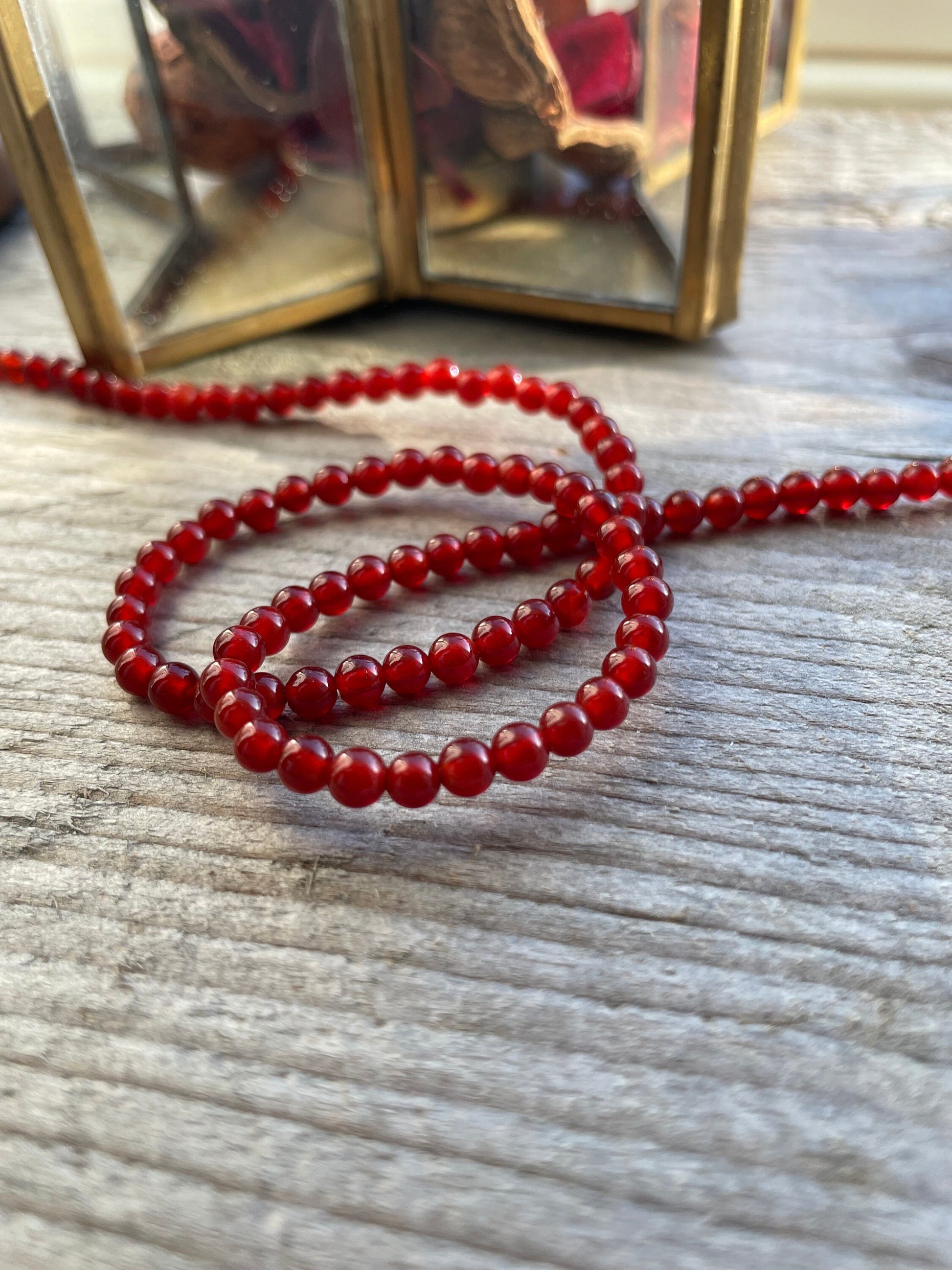 Red agate 4mm beads