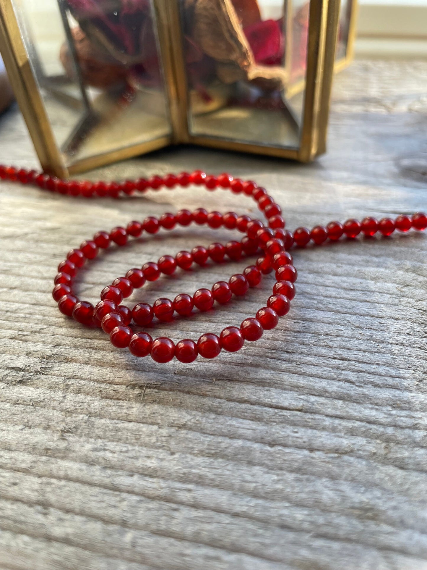 Red agate 4mm beads