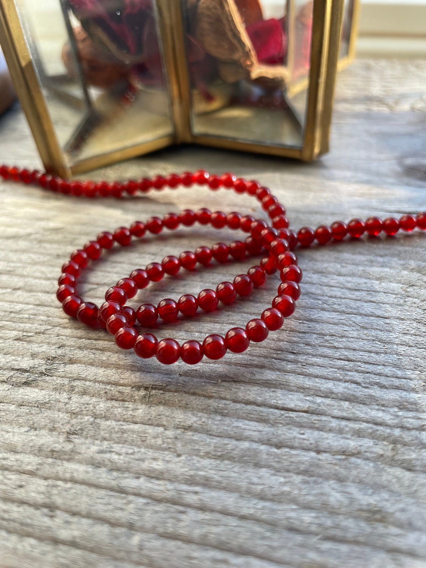 Red agate 4mm beads