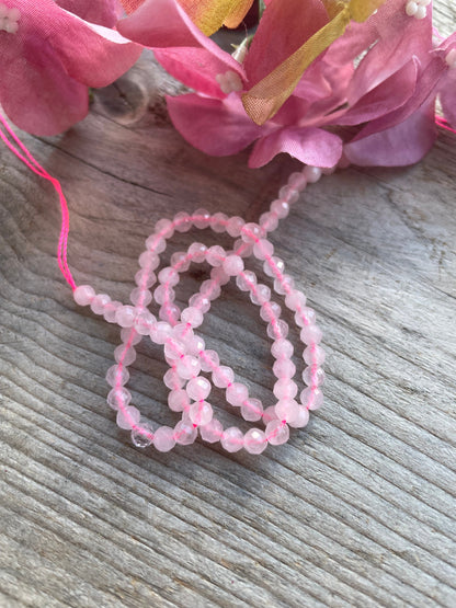 Rose quartz faceted 4mm beads