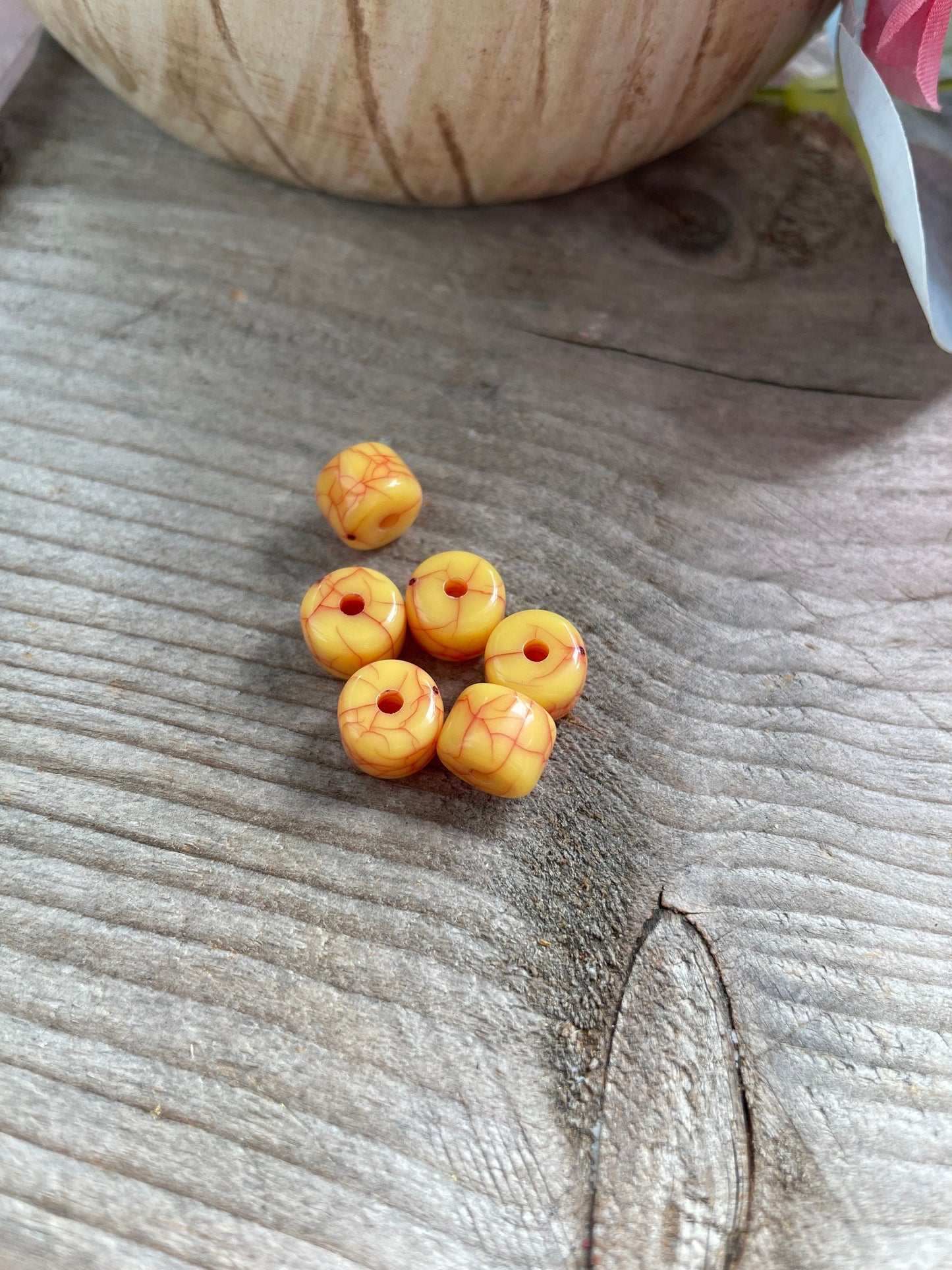 Honey wax yellow barrel beads 9x7mm