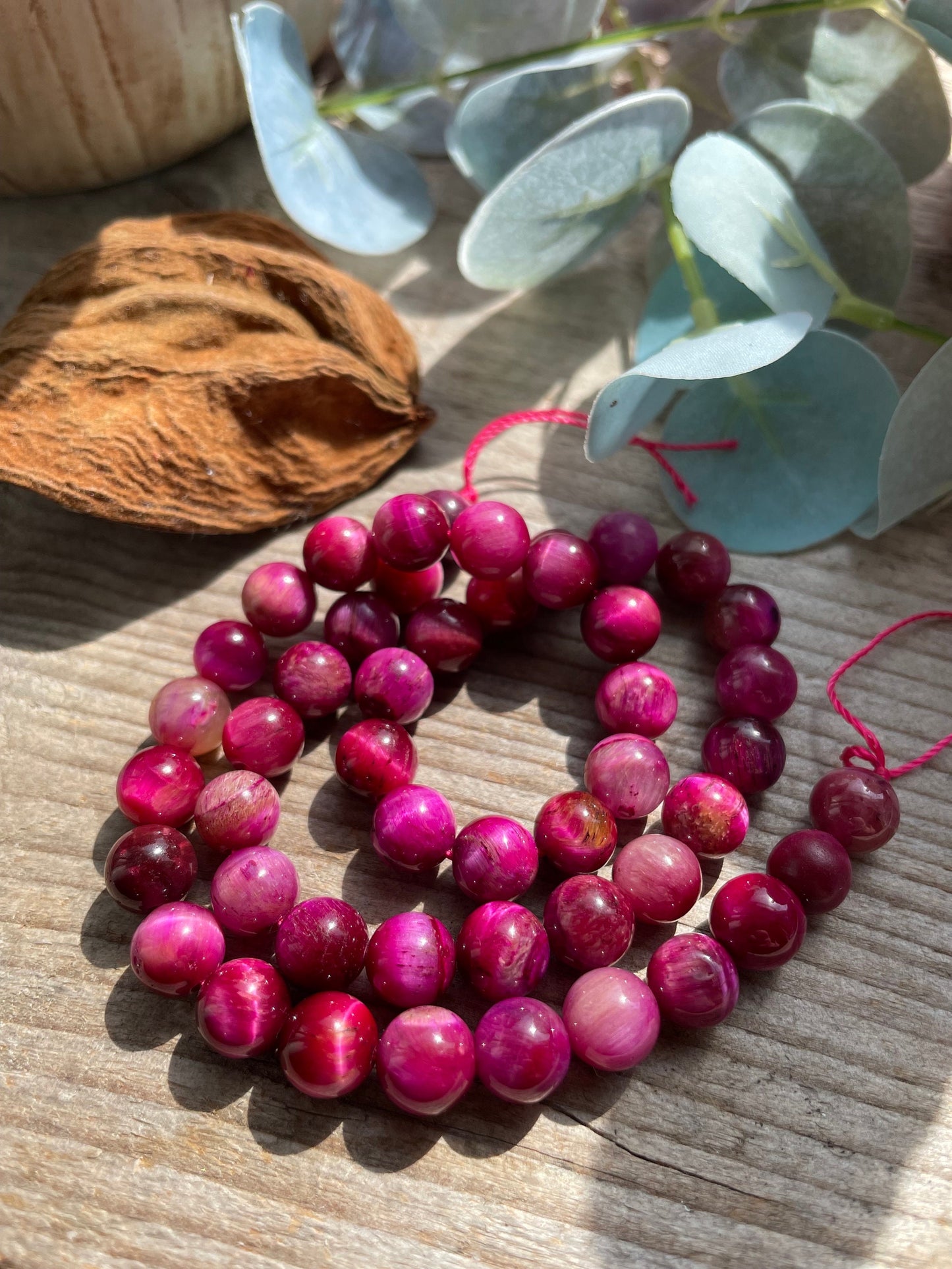 Rose red Tigers eye 8mm beads