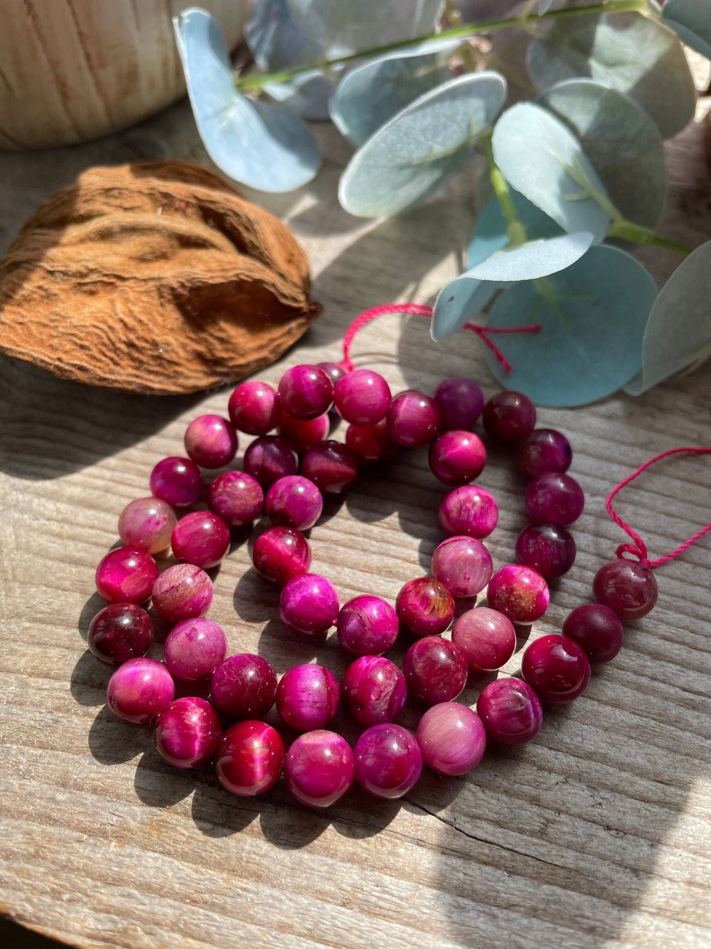 Rose red Tigers eye 8mm beads