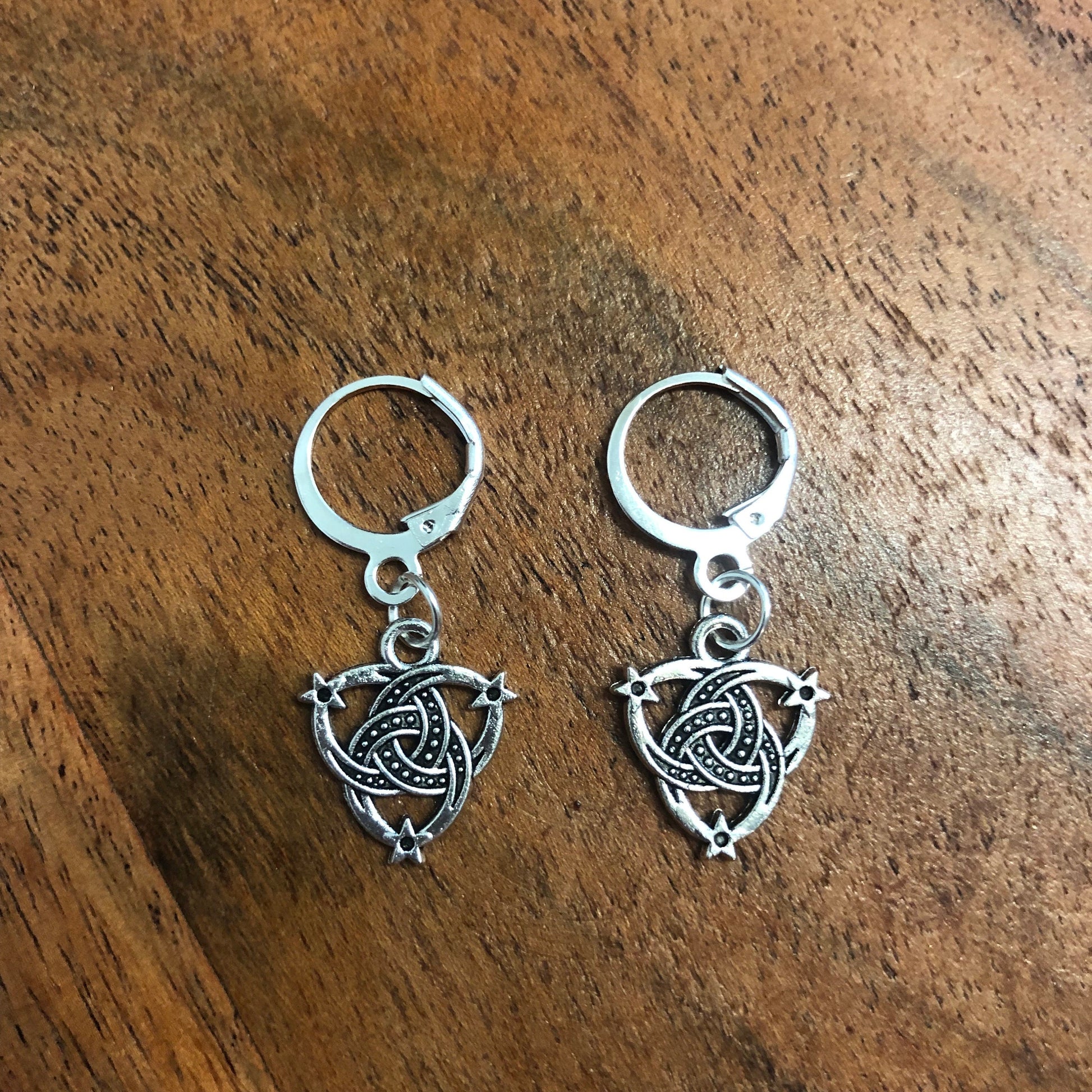 Witches Tri Knot Charm Hoop Earrings | In Ear and Clip Ons Available | Witch, Celtic, Pagan, Goth, Spiritual, Protection Jewellery